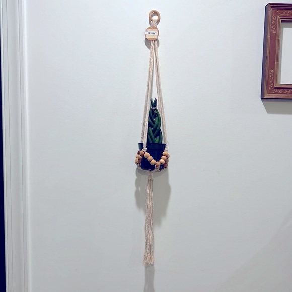 NWT 36” beaded plant hanger, pot not included - Picture 3 of 7